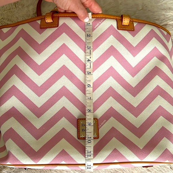 Dooney & Bourke Tote Bag - Picture 6 of 7